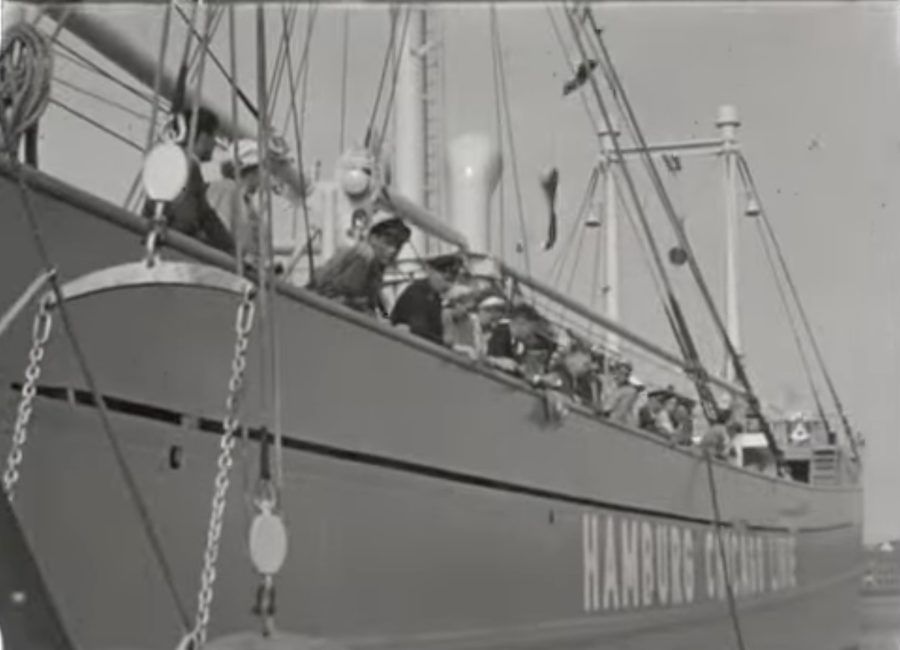 Frachtschiff der Hamburg-Chicago-Linie